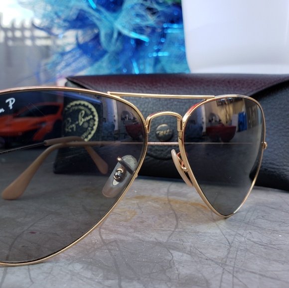 Gold rimmed Ray Ban sunglasses - Picture 3 of 3